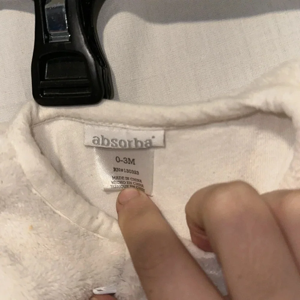 white bear embroidered Absorba zip up warm winter suit size 0-3 month